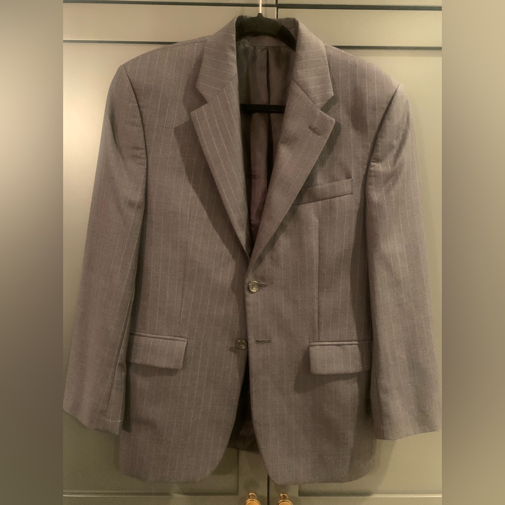 Ralph Lauren Gray Pinstripe suit jacket.  Men’s Size 37S (37 short)